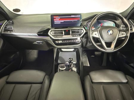 2022-BMW-X4-xDrive20d_1