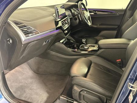 2022-BMW-X4-xDrive20d_8