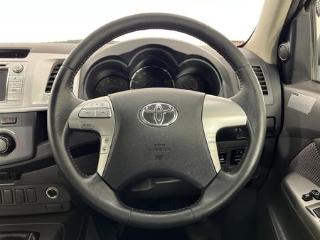 2013-Toyota-Hilux-25-D-4D-Raider-Raised-Body-Double-Cab_12
