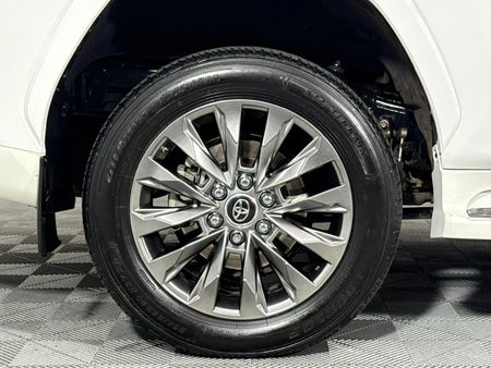2023-Toyota-Land-Cruiser-300-V6-33-D-ZX_7