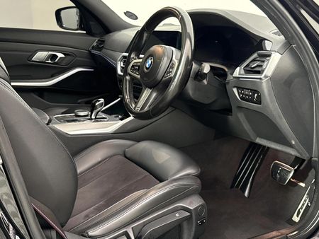 2022-BMW-3-Series-320d-M-Sport-Auto_9
