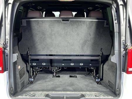 2021-Mercedes-Benz-V-Class-V-250d-Avantgarde-Auto_13