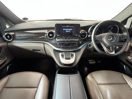 2021-Mercedes-Benz-V-Class-V-250d-Avantgarde-Auto_1