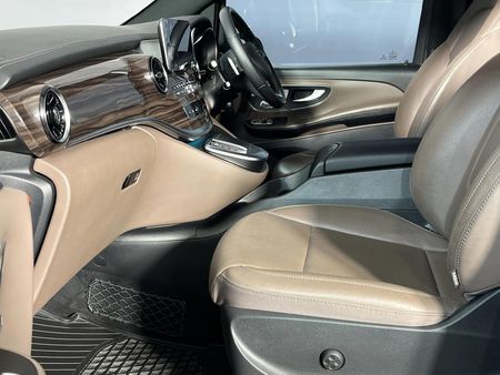 2021-Mercedes-Benz-V-Class-V-250d-Avantgarde-Auto_8