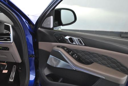 2022-BMW-X5-M-Competition_11