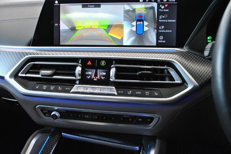 2022-BMW-X5-M-Competition_13