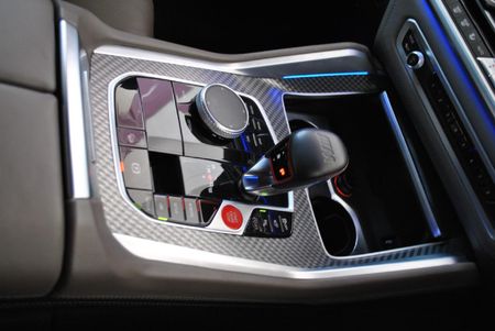 2022-BMW-X5-M-Competition_16
