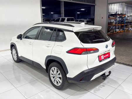2026-Toyota-Corolla-Cross-18-XS-Hybrid_5