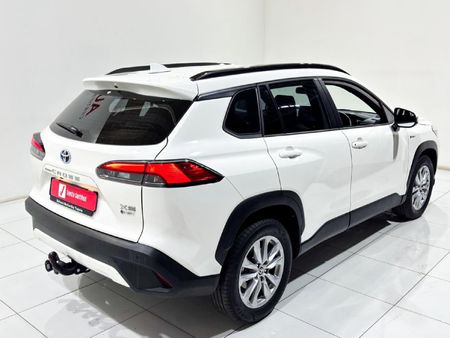 2026-Toyota-Corolla-Cross-18-XS-Hybrid_7