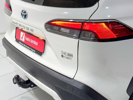 2026-Toyota-Corolla-Cross-18-XS-Hybrid_8