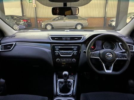 2019-Nissan-Qashqai-12T-Visia_15