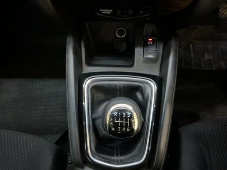 2019-Nissan-Qashqai-12T-Visia_23