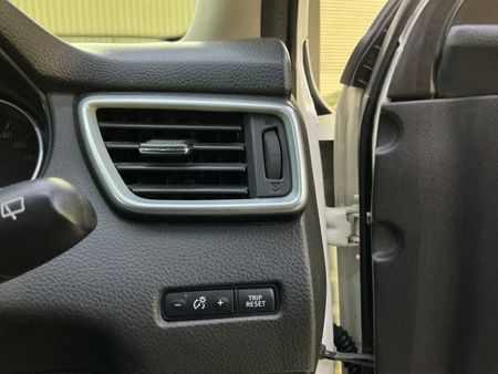 2019-Nissan-Qashqai-12T-Visia_27