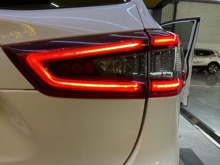 2019-Nissan-Qashqai-12T-Visia_35