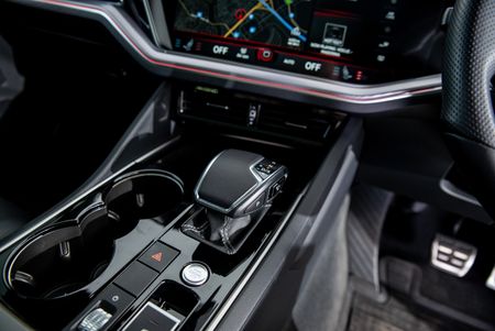 2023-Volkswagen-Touareg-30-TDI-V6-Executive_10
