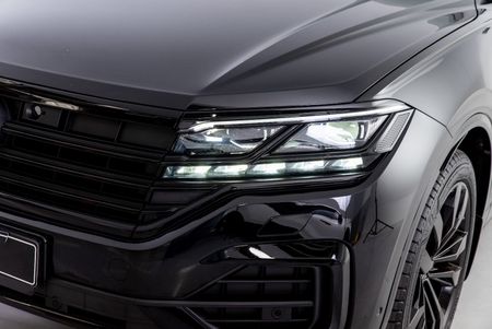 2023-Volkswagen-Touareg-30-TDI-V6-Executive_5