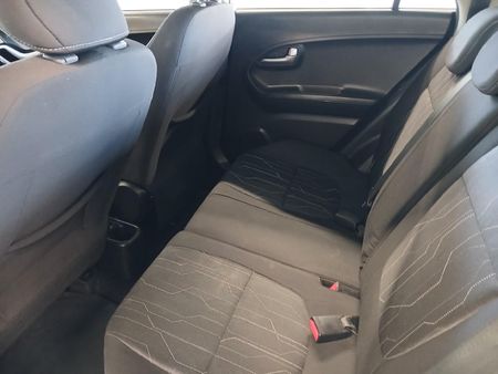 2015-Kia-Picanto-12-EX_9