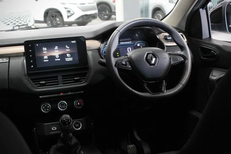 2022-Renault-Kiger-10-Energy-Zen_16