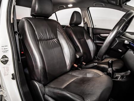 2022-Suzuki-Ciaz-15-GLX_10