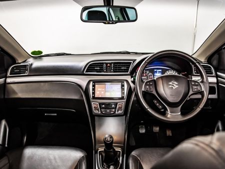 2022-Suzuki-Ciaz-15-GLX_14