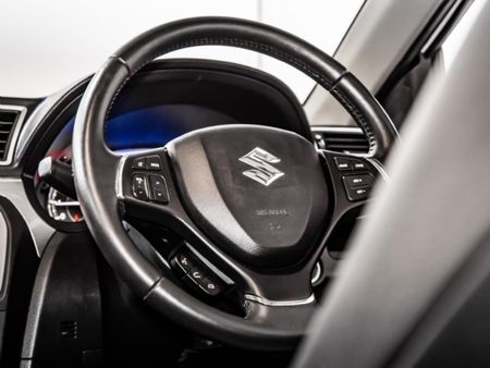 2022-Suzuki-Ciaz-15-GLX_15