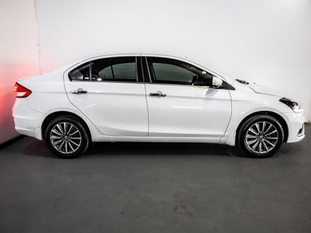 2022-Suzuki-Ciaz-15-GLX_4
