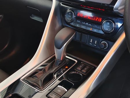 2023-Mitsubishi-Eclipse-Cross-20-GLS-Auto_16
