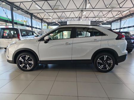 2023-Mitsubishi-Eclipse-Cross-20-GLS-Auto_4