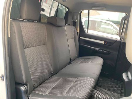 2018-Toyota-Hilux-24-GD-6-SRX-4x4-Double-Cab-Auto_11