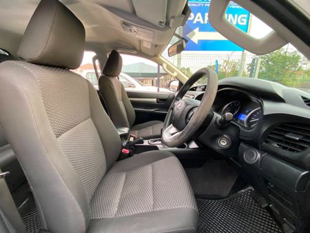 2018-Toyota-Hilux-24-GD-6-SRX-4x4-Double-Cab-Auto_14