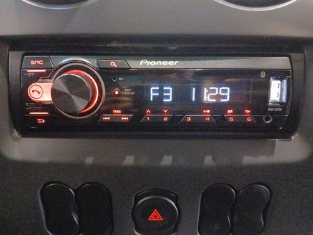 2023-Nissan-NP200-16-AC-Safety-Pack_10
