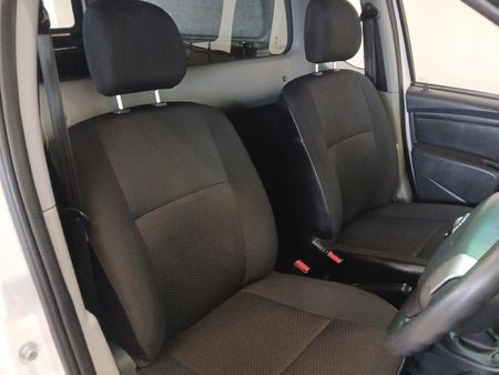 2023-Nissan-NP200-16-AC-Safety-Pack_13