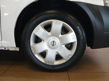 2023-Nissan-NP200-16-AC-Safety-Pack_15
