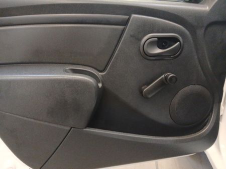 2023-Nissan-NP200-16-AC-Safety-Pack_18