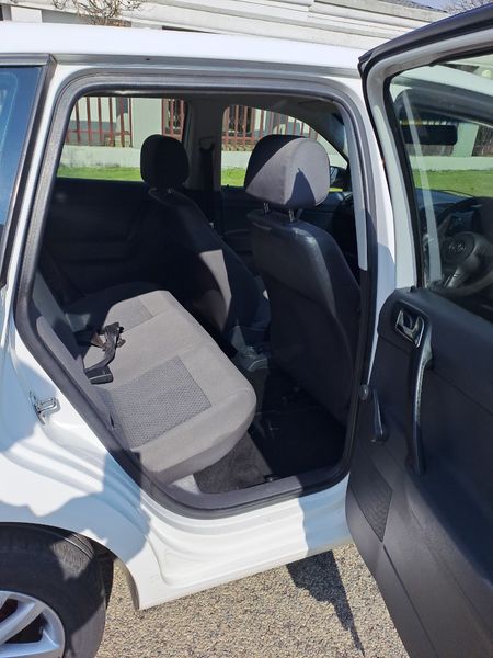 2012-Volkswagen-Polo-Vivo-16-Trendline_10