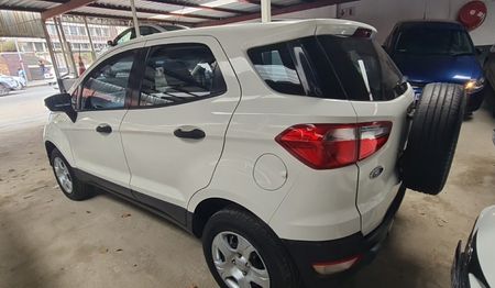 2015-Ford-EcoSport-15-TiVCT-Ambiente_2