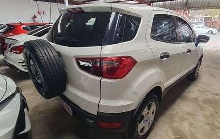 2015-Ford-EcoSport-15-TiVCT-Ambiente_3