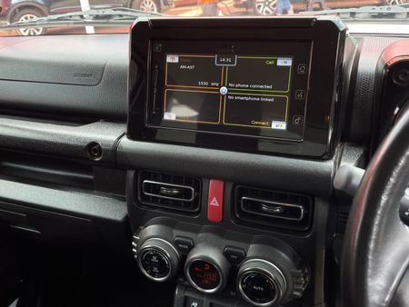 2021-Suzuki-Jimny-15-GLX-Auto_8
