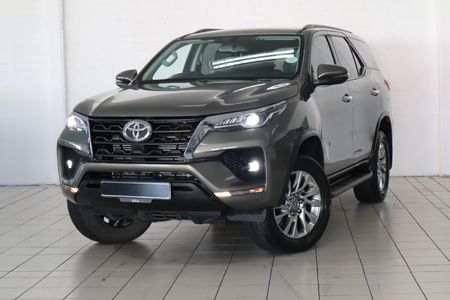 2021-Toyota-Fortuner-28-GD-6-Raised-Body-Auto_0