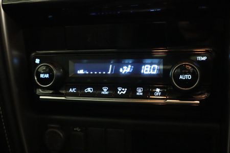 2021-Toyota-Fortuner-28-GD-6-Raised-Body-Auto_18