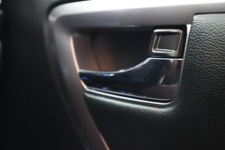 2021-Toyota-Fortuner-28-GD-6-Raised-Body-Auto_26
