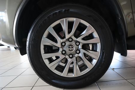 2021-Toyota-Fortuner-28-GD-6-Raised-Body-Auto_31