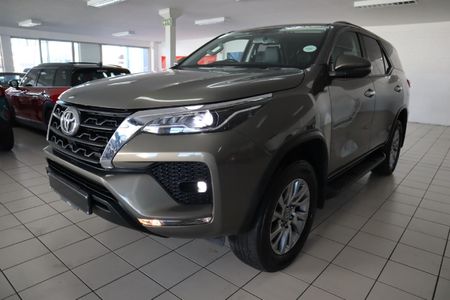 2021-Toyota-Fortuner-28-GD-6-Raised-Body-Auto_7