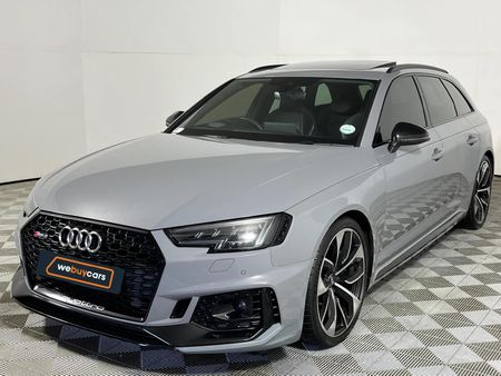 2020-Audi-RS4-Avant-quattro_0