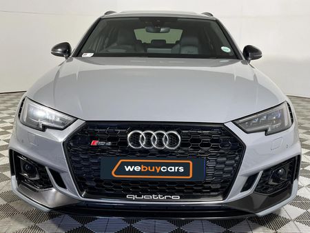 2020-Audi-RS4-Avant-quattro_17