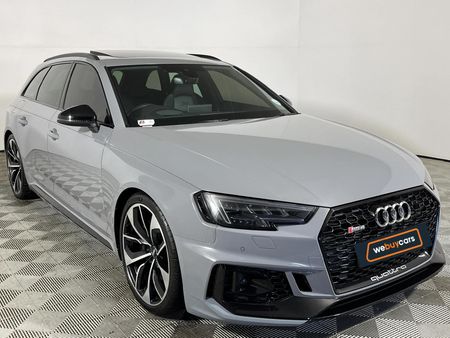 2020-Audi-RS4-Avant-quattro_18