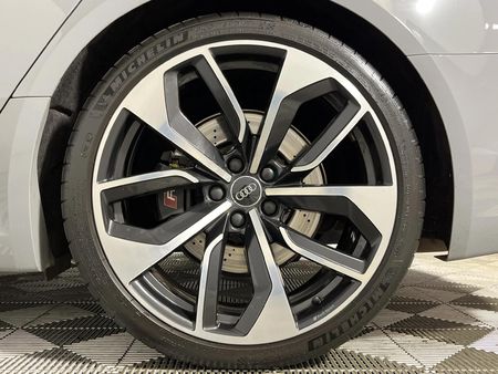 2020-Audi-RS4-Avant-quattro_6