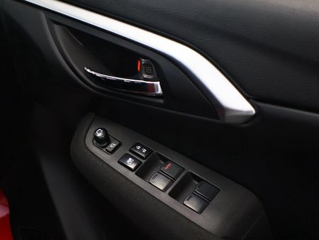 2026-Toyota-Urban-Cruiser-15-XR-Auto_20