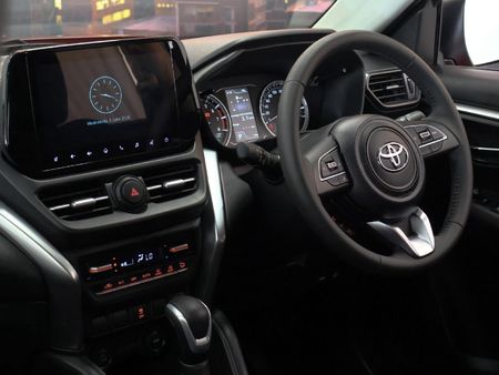 2026-Toyota-Urban-Cruiser-15-XR-Auto_22
