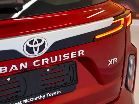 2026-Toyota-Urban-Cruiser-15-XR-Auto_3